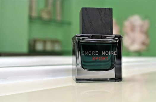 Nathalie Lorson - Lalique Encre Noire Sport EDT