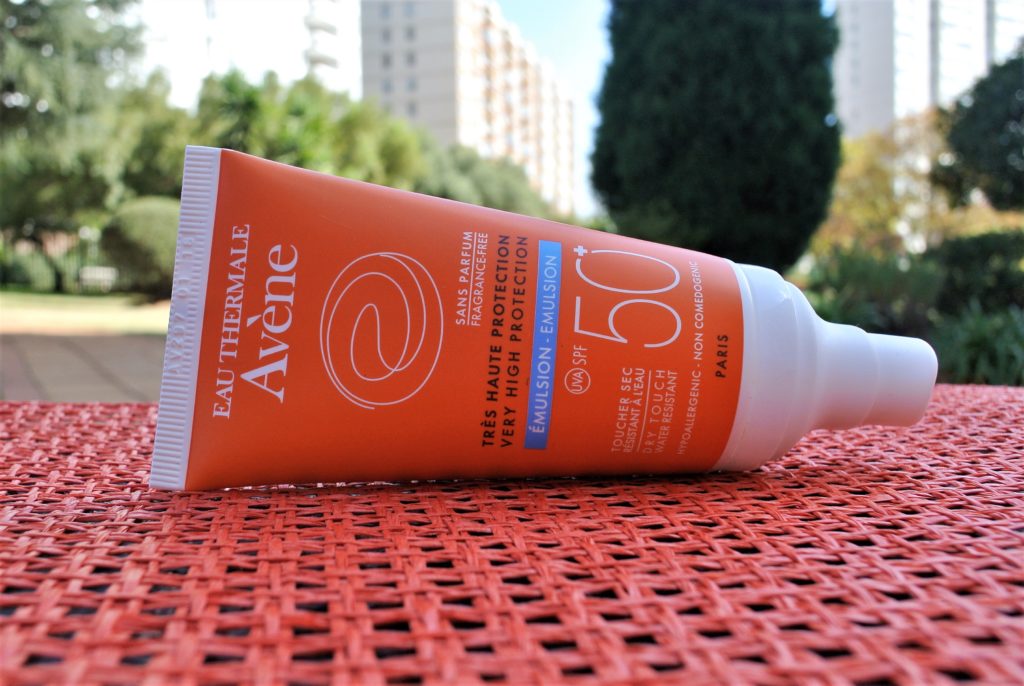 Eau Thermale Avène Very High Protection Emulsion SPF50+ 