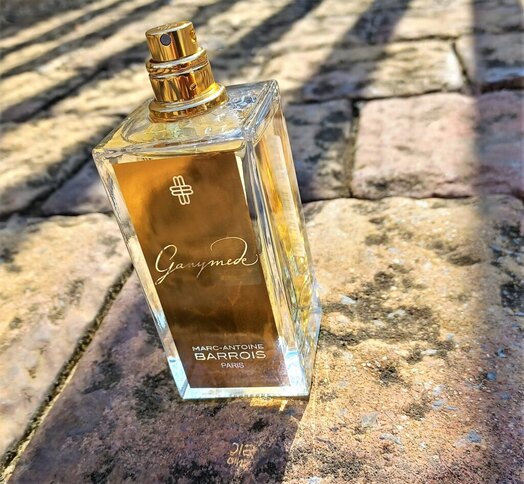 Pure Oil Of Royal Honey Carolina Herrera perfume - a fragrance for women  and men 2018