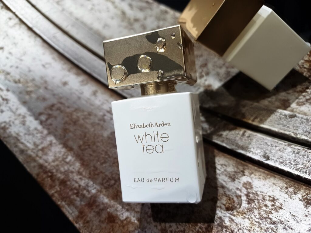 Elizabeth Arden White Tea EDP